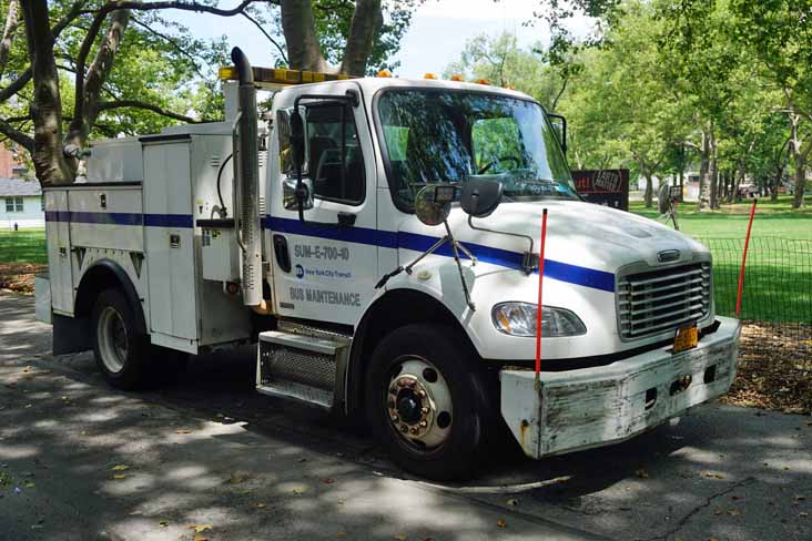 MTA Freightliner Bus Maintenance wagon